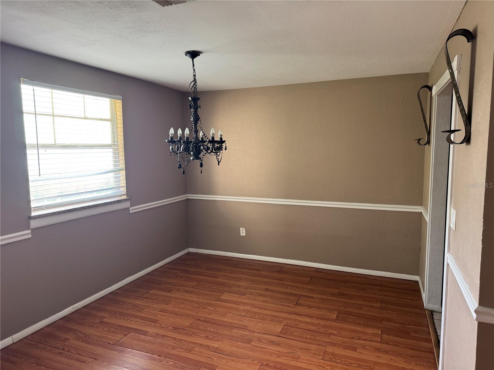 Image 3 of 9 For 3986 Versailles Drive 3986c