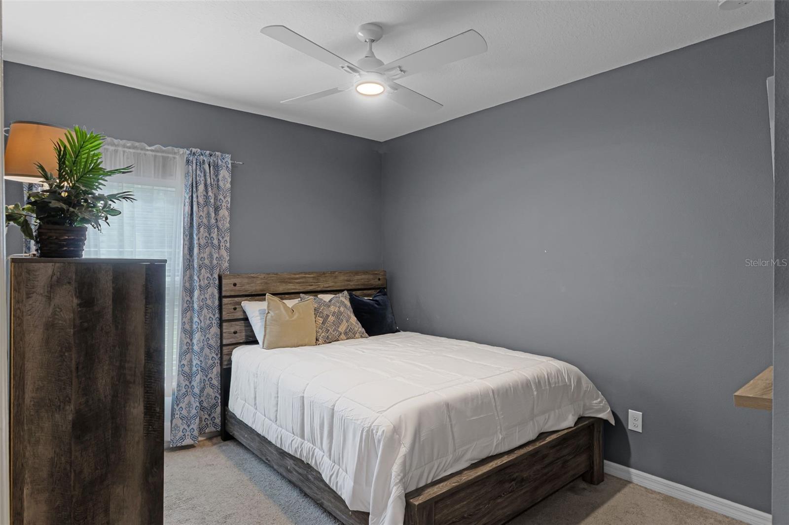 Image 19 of 49 For 3525 Davenport Creek Court