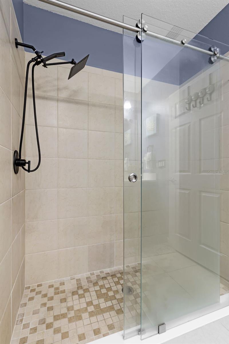 Image 30 of 49 For 3525 Davenport Creek Court