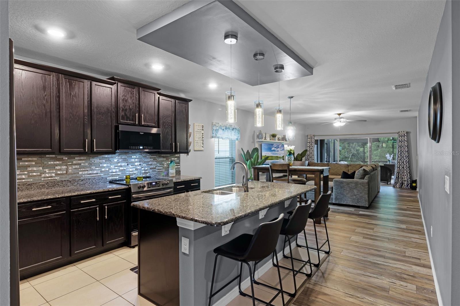 Image 7 of 49 For 3525 Davenport Creek Court