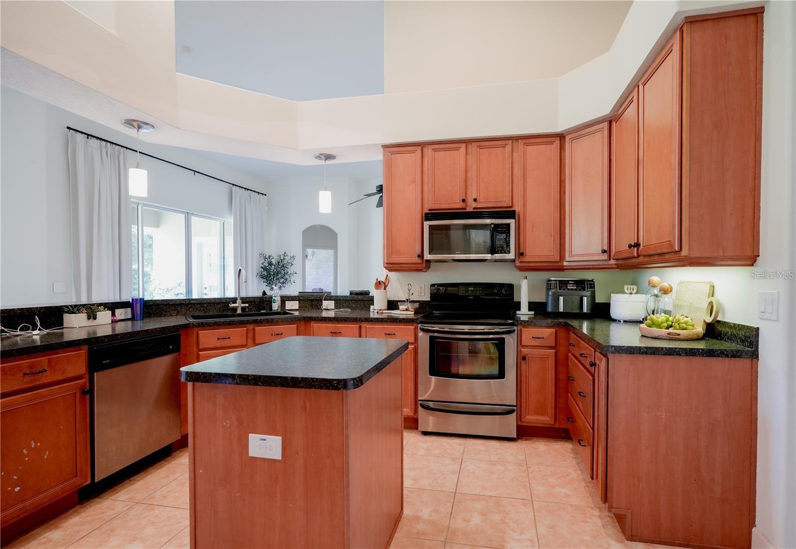 Image 19 of 58 For 23533 Valderama Lane