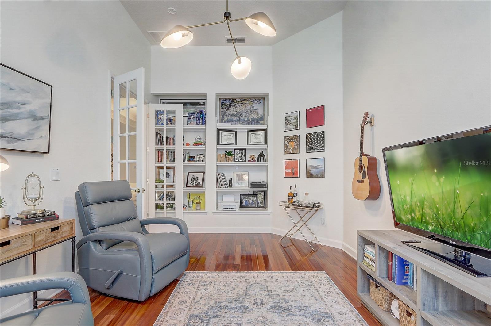 Image 33 of 61 For 1534 St Edmunds Place