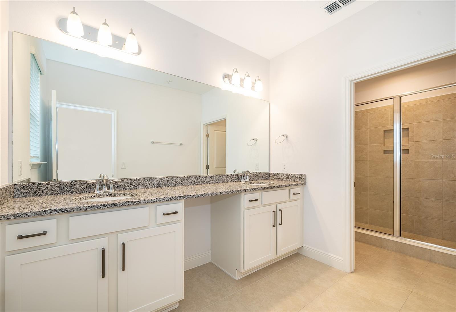 Image 17 of 26 For 7039 Nemours Parkway