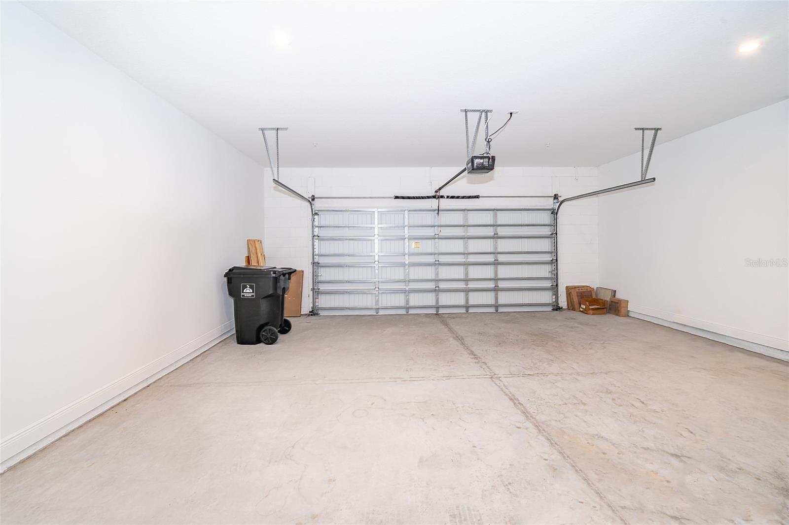Image 24 of 26 For 7039 Nemours Parkway