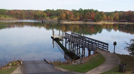 Listing photo id 7 for 361 Elgrove Drive