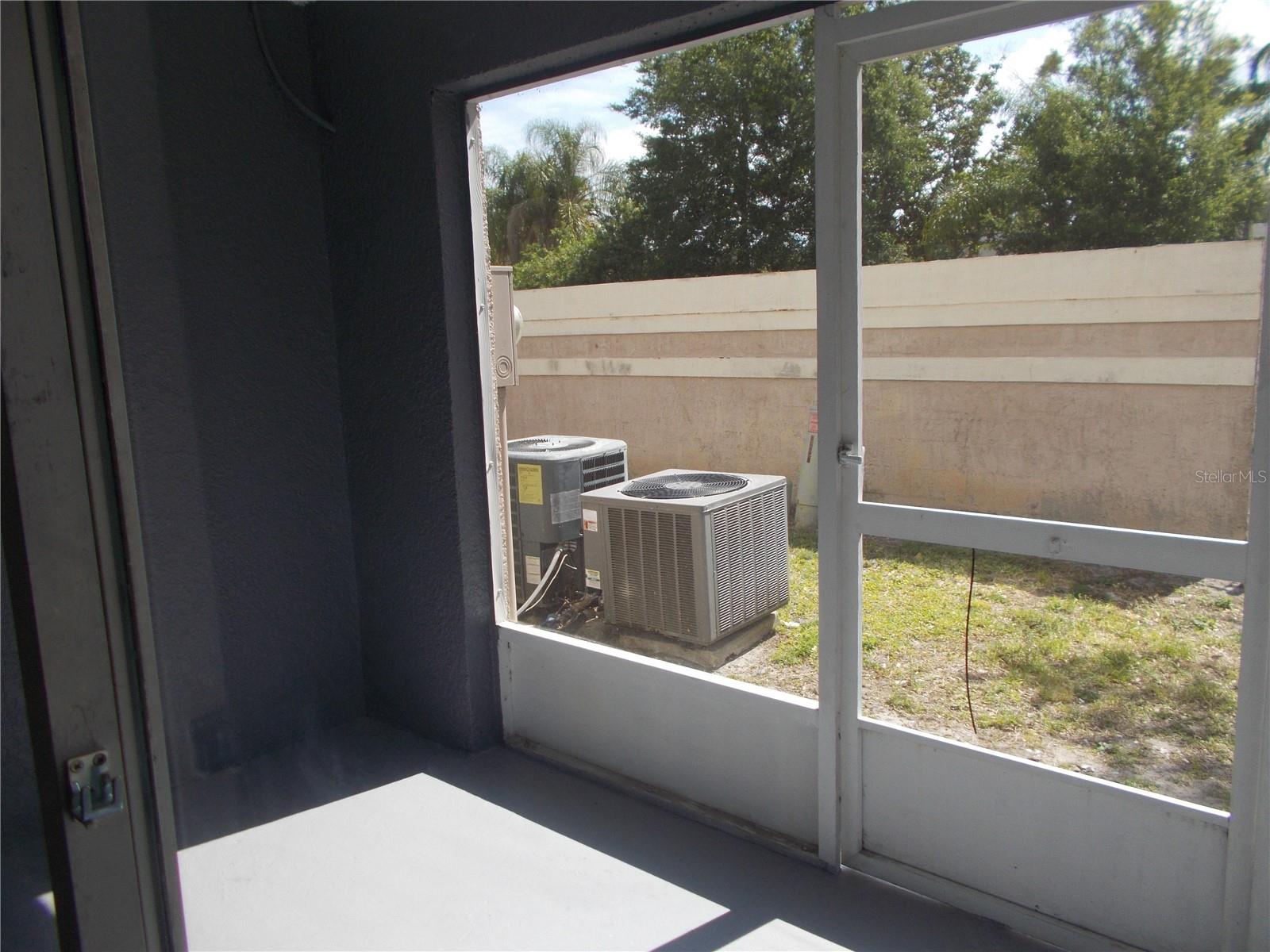 Image 14 of 26 For 1661 Windsor Oak Court
