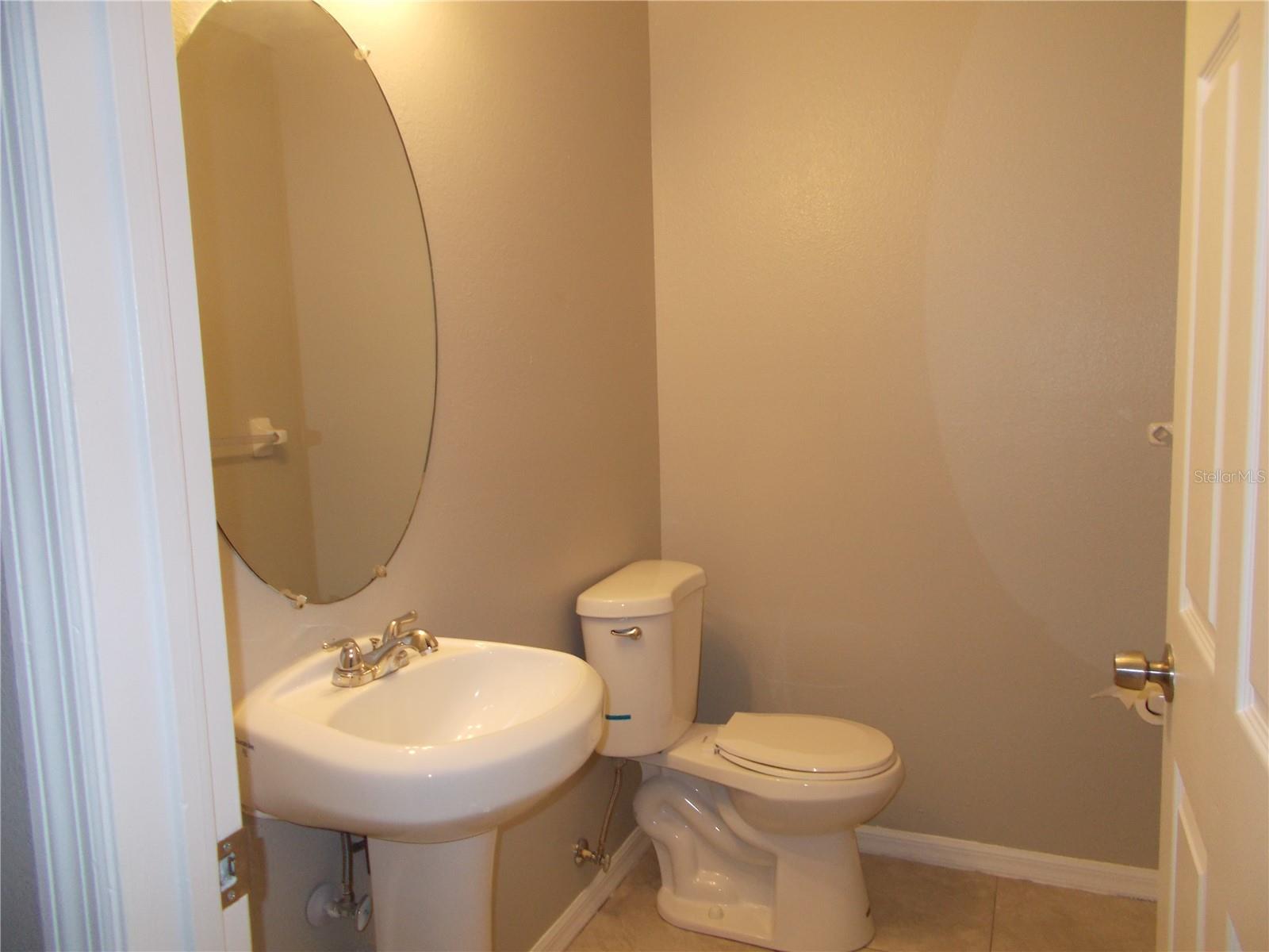 Image 16 of 26 For 1661 Windsor Oak Court