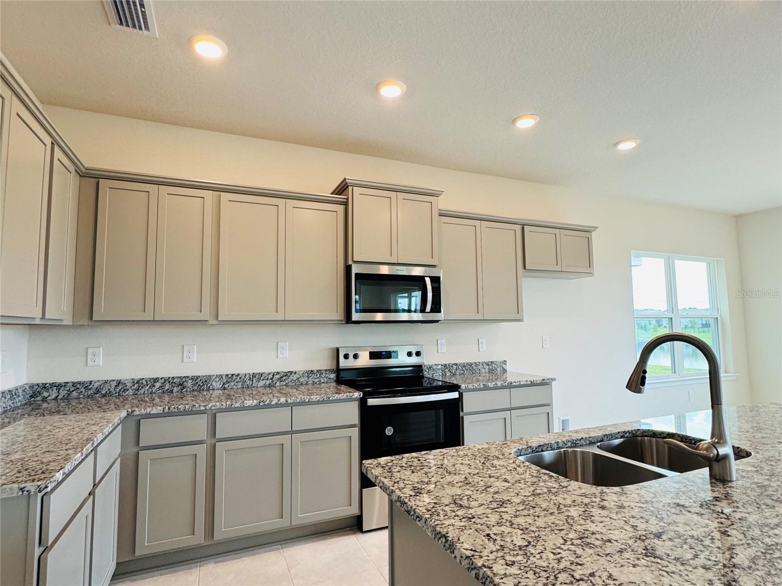 Image 6 of 18 For 4487 Sagefield Drive