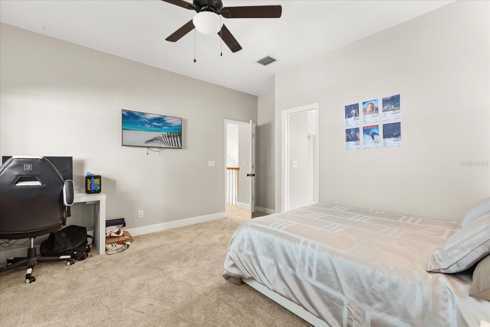 Image 33 of 52 For 8800 Torey Pines Terrace