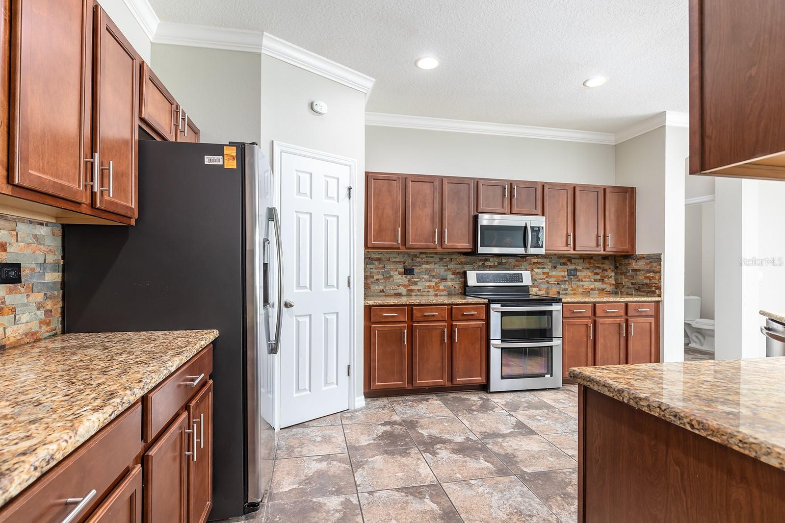 Image 10 of 61 For 15505 Belle Meade Drive