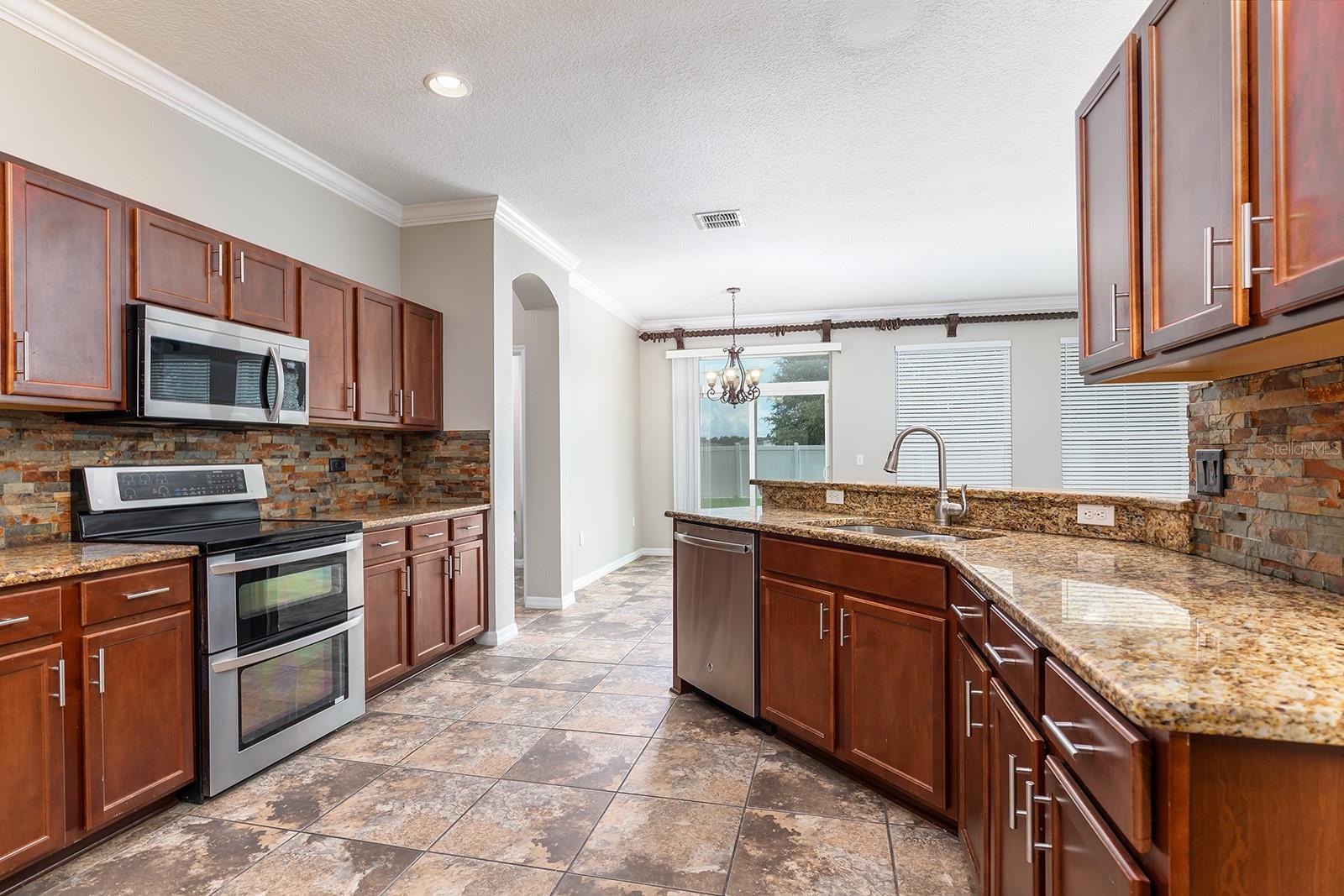 Image 11 of 61 For 15505 Belle Meade Drive