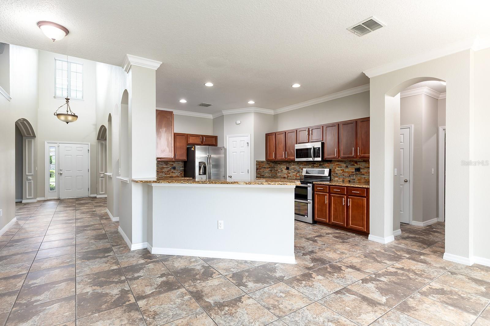 Image 18 of 61 For 15505 Belle Meade Drive