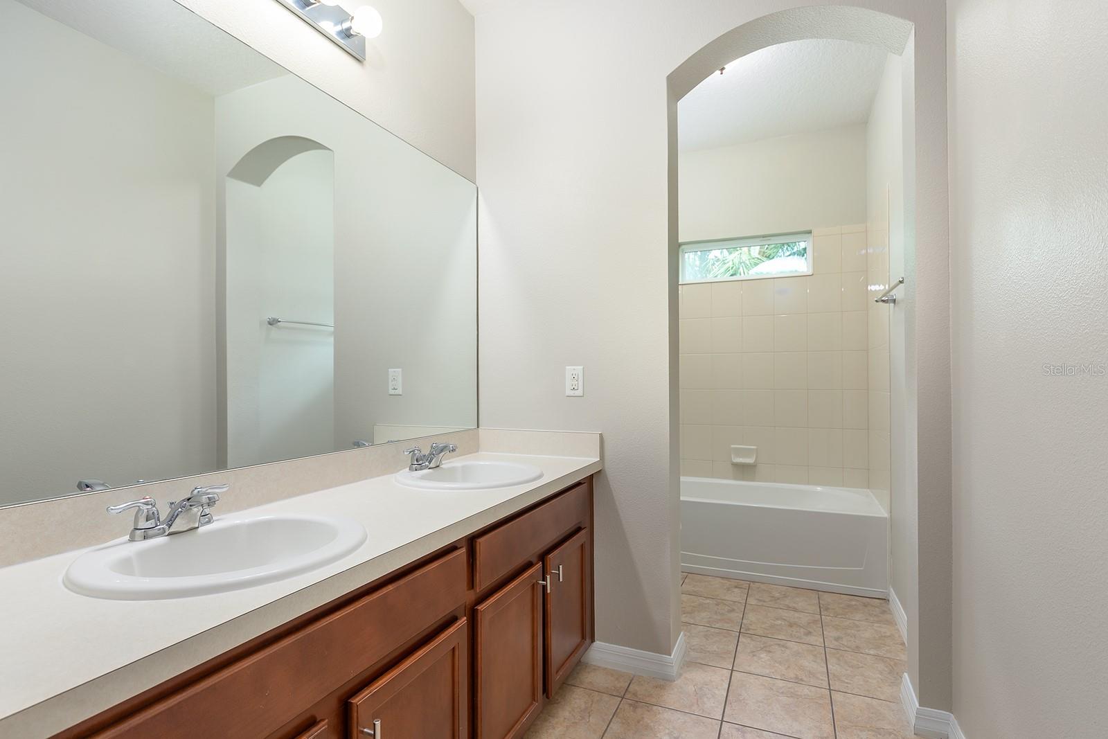 Image 42 of 61 For 15505 Belle Meade Drive