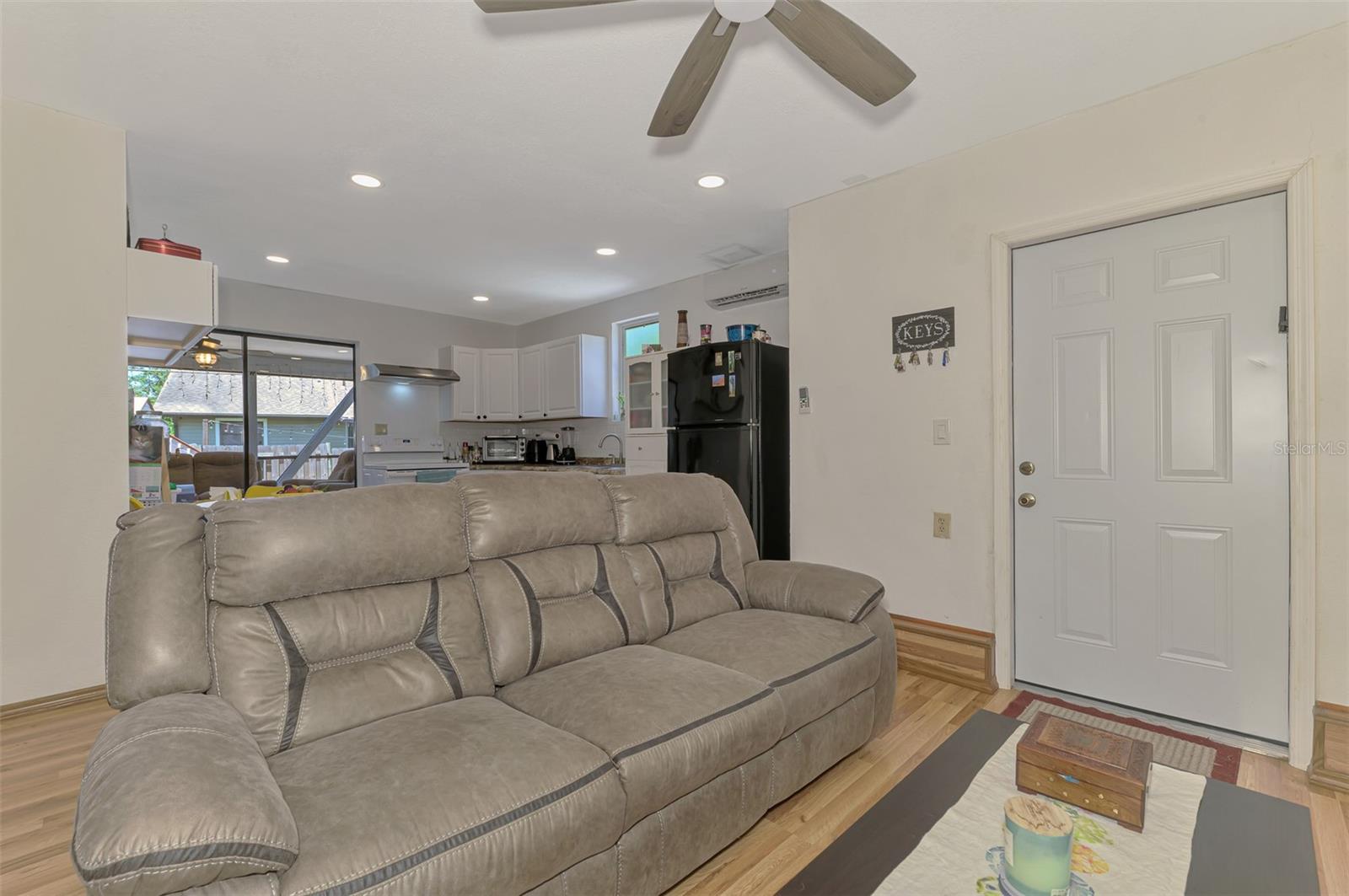 Image 17 of 66 For 5864 Viola Road