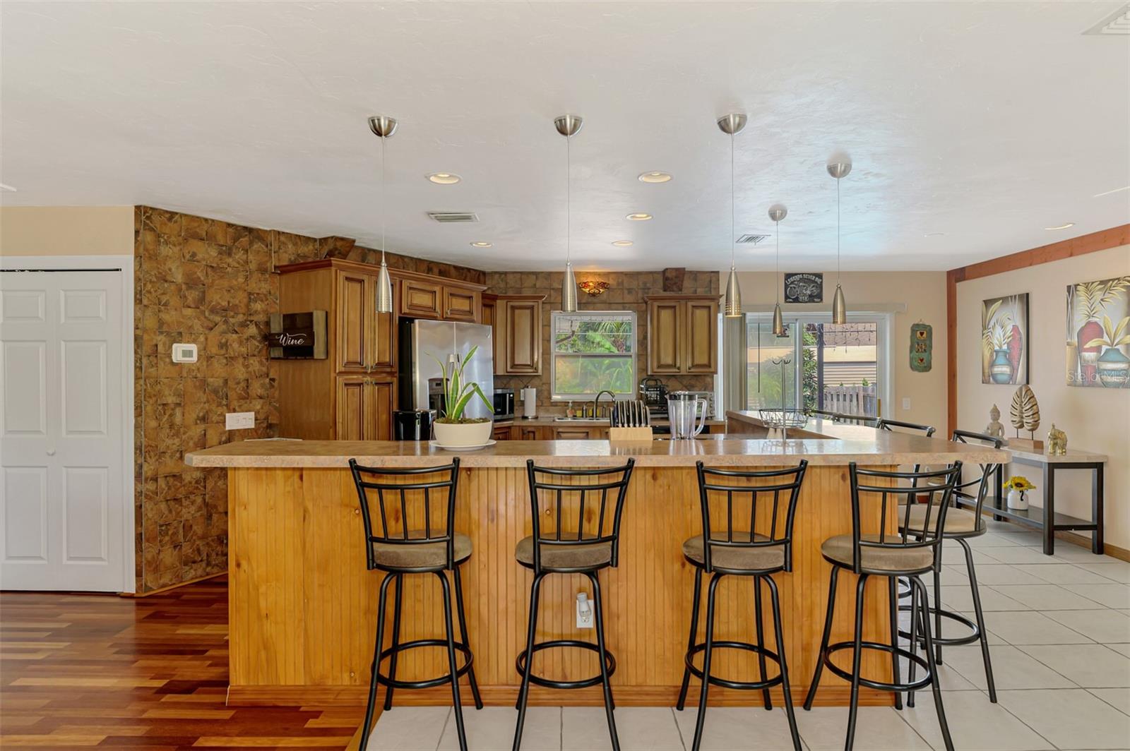 Image 20 of 66 For 5864 Viola Road