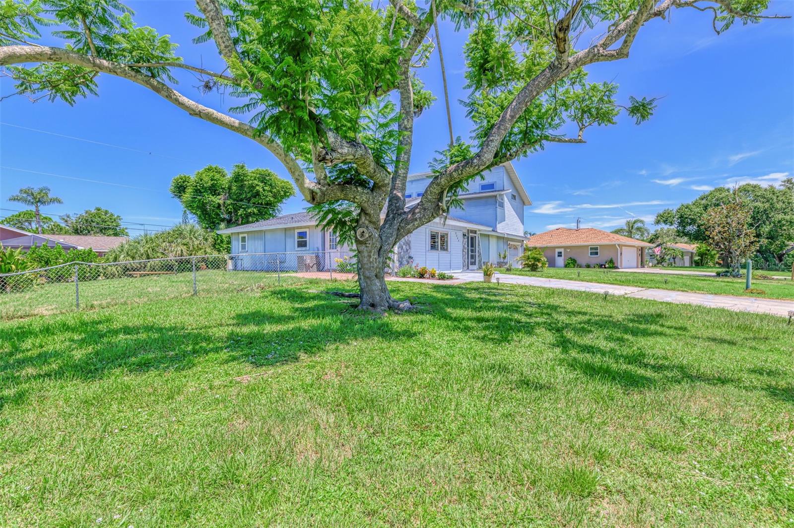 Image 3 of 66 For 5864 Viola Road
