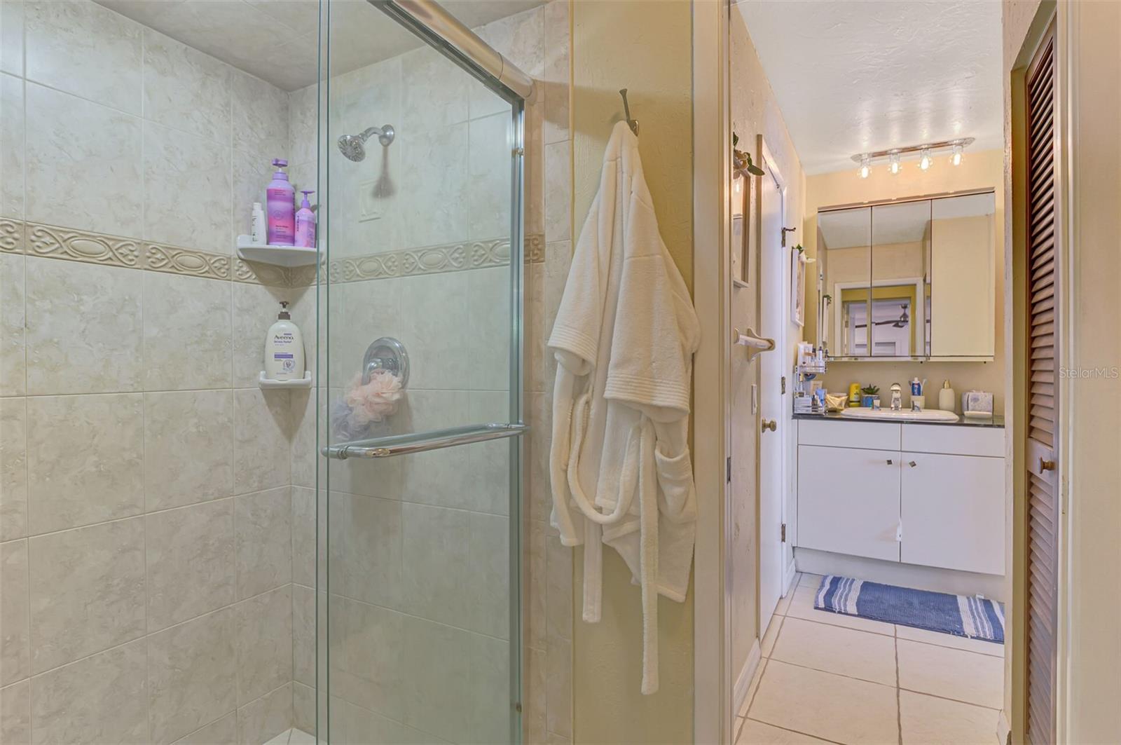 Image 39 of 66 For 5864 Viola Road