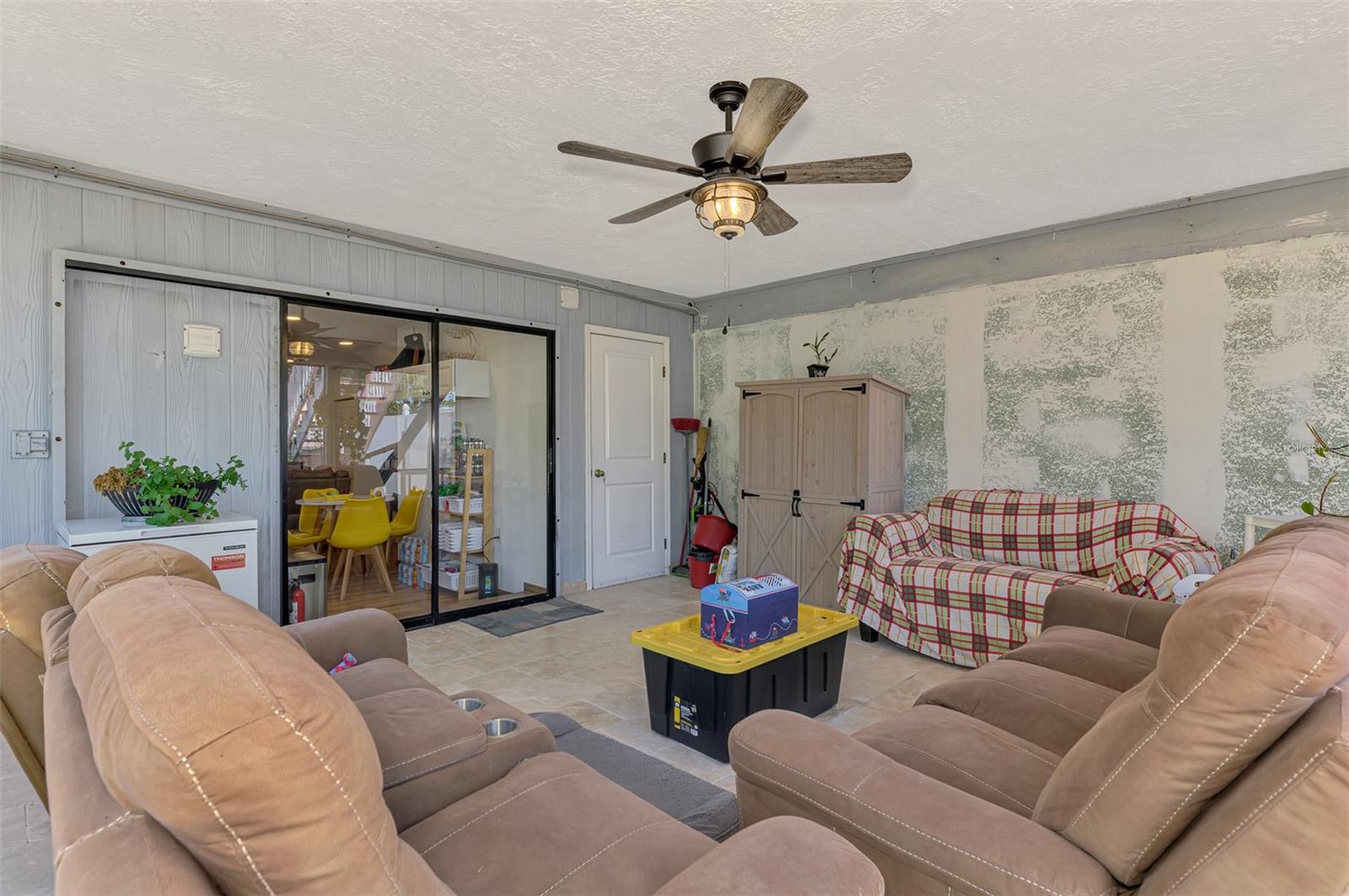 Image 47 of 66 For 5864 Viola Road