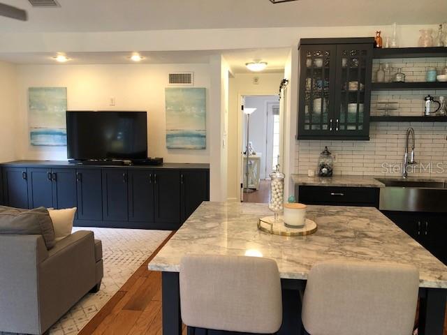 Image 4 of 19 For 521 Winter Park Street