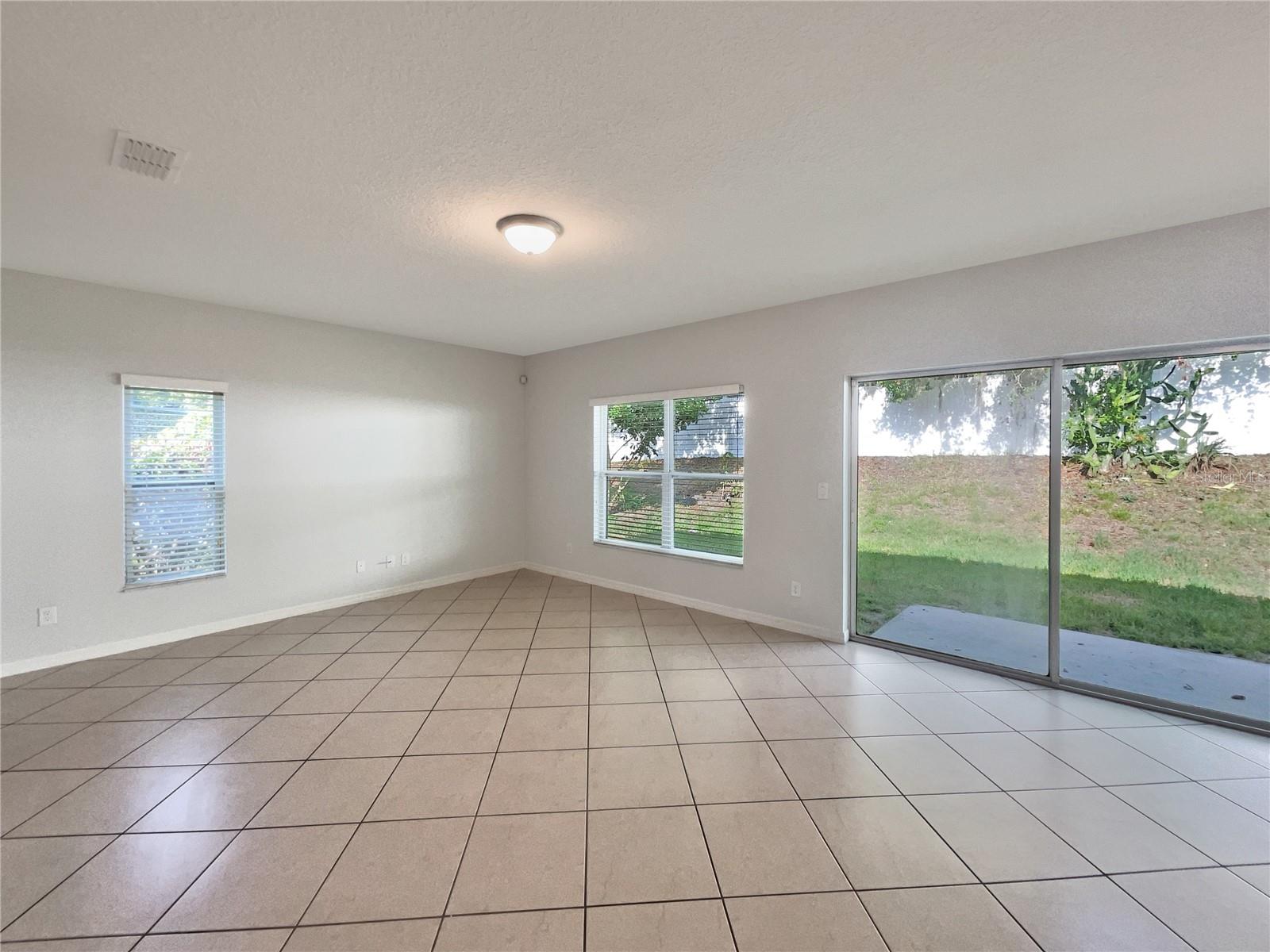 Image 5 of 22 For 196 Whispering Pines Way
