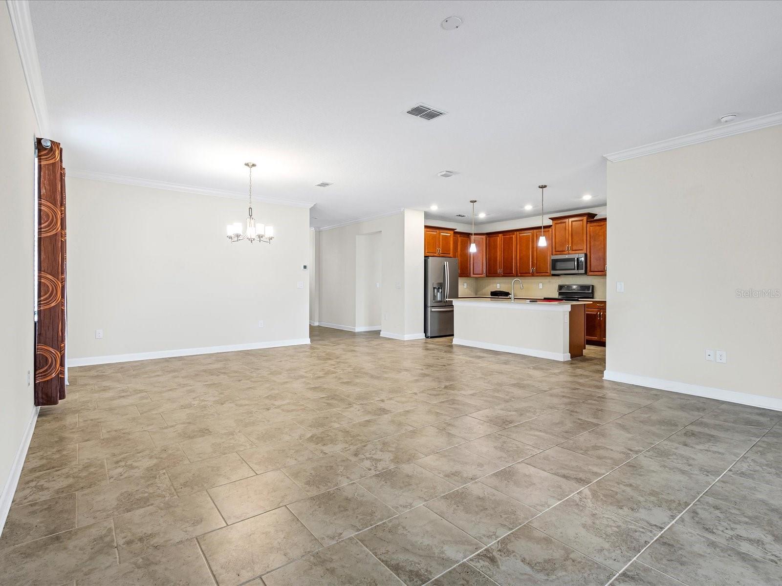 Image 11 of 45 For 213 Preston Avenue