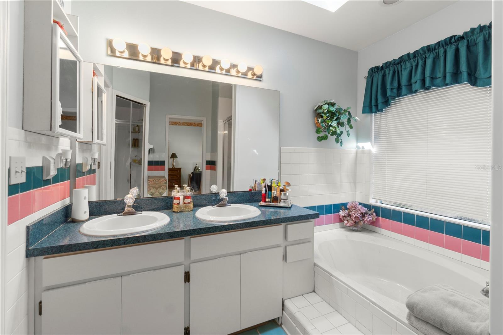 Image 19 of 38 For 143 Debary Drive