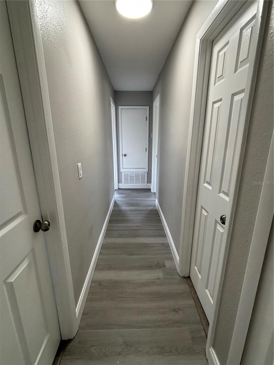 Image 11 of 16 For 1013 Carefree Cove Drive