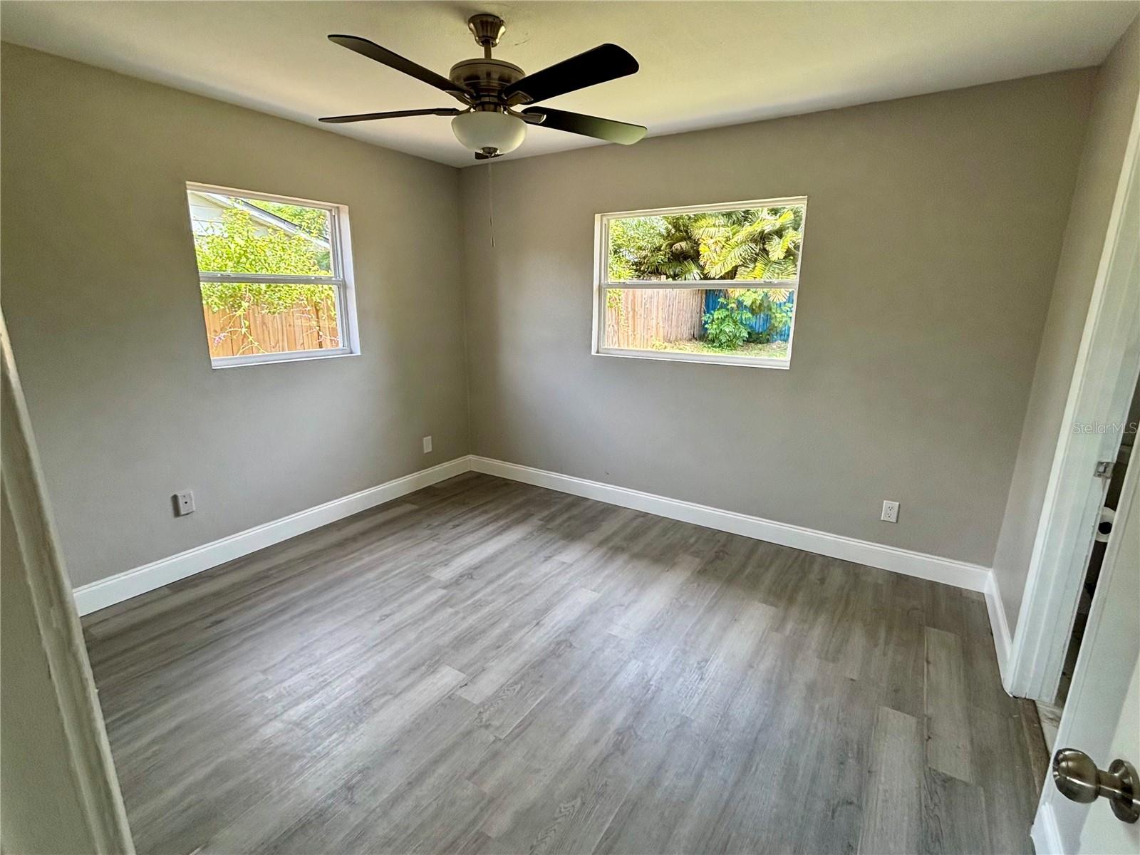 Image 6 of 16 For 1013 Carefree Cove Drive