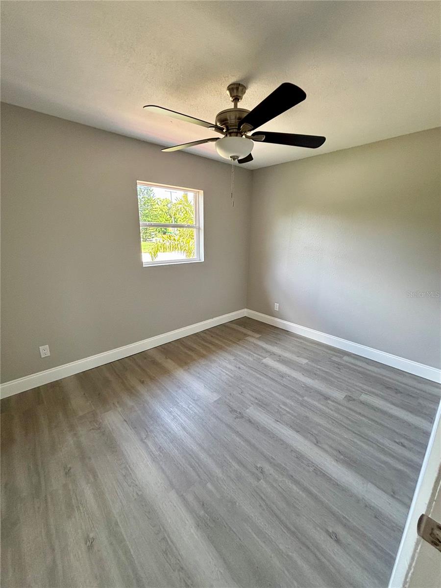 Image 7 of 16 For 1013 Carefree Cove Drive