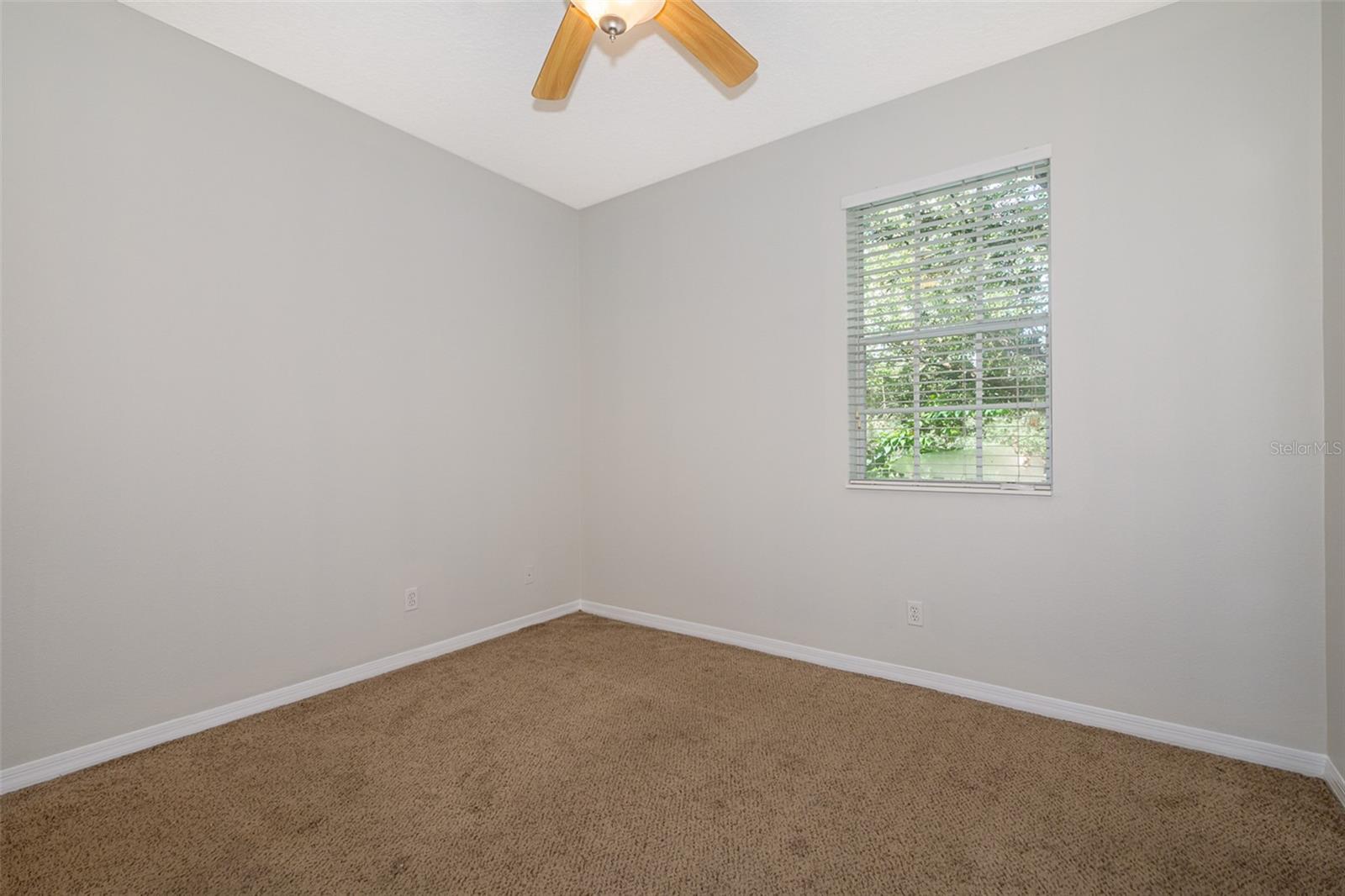 Image 17 of 20 For 3635 Wilshire Way Road 71