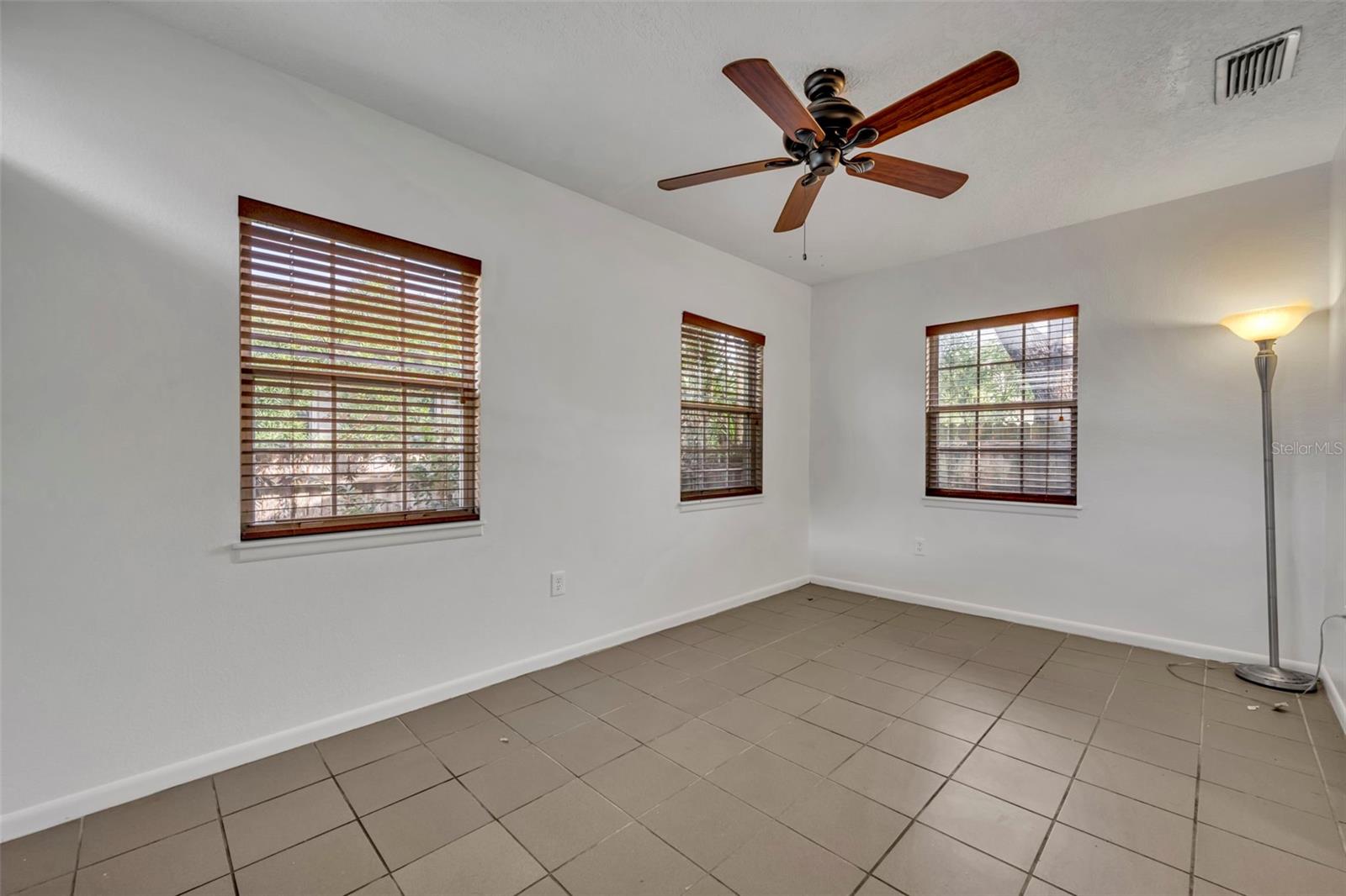 Image 12 of 32 For 1816 Mizell Avenue