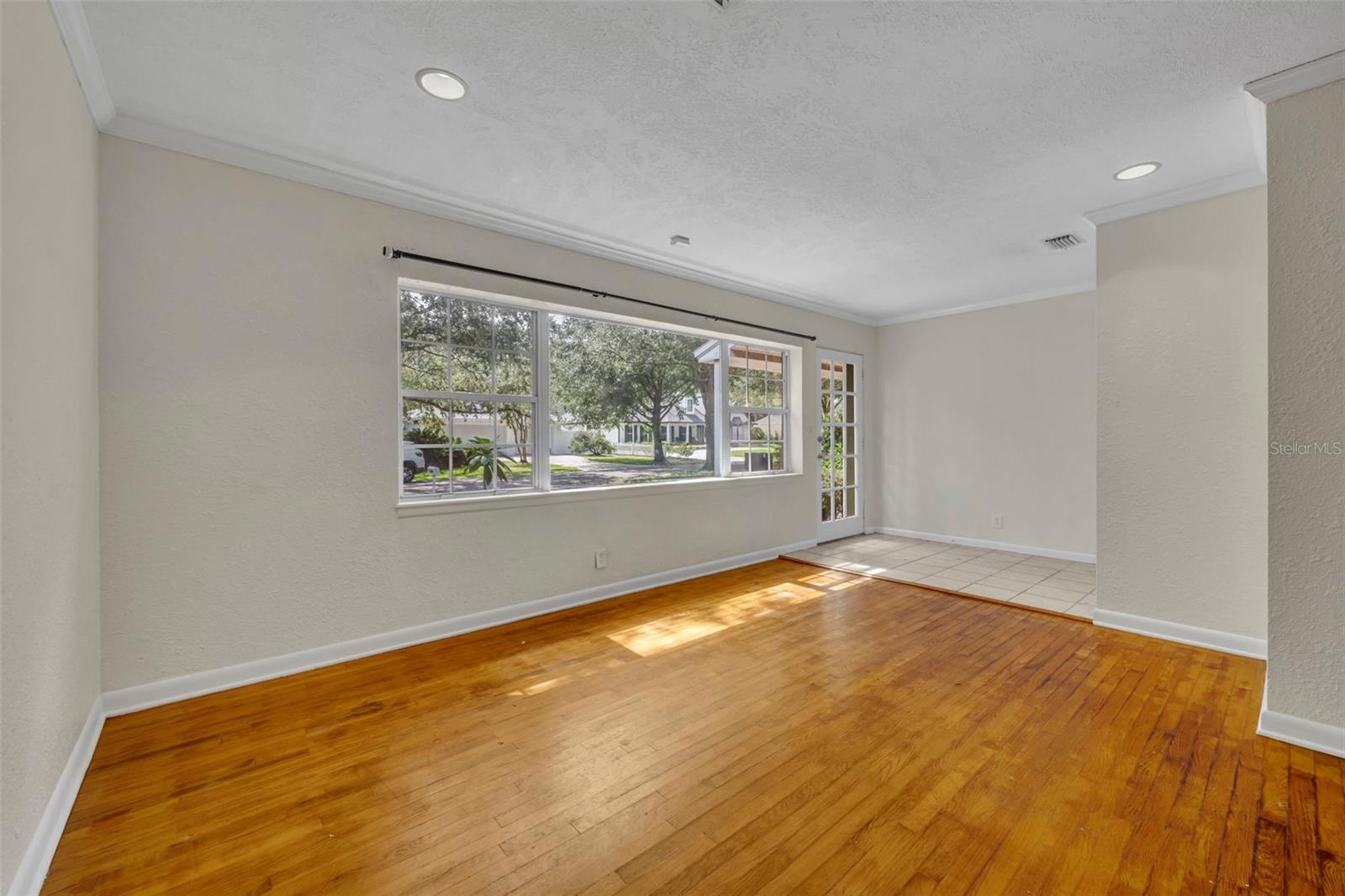 Image 8 of 32 For 1816 Mizell Avenue