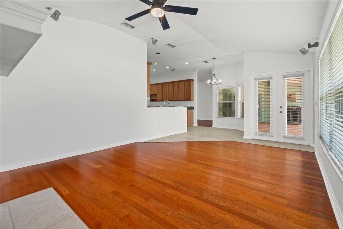 Image 22 of 46 For 274 Palmetto Springs Street