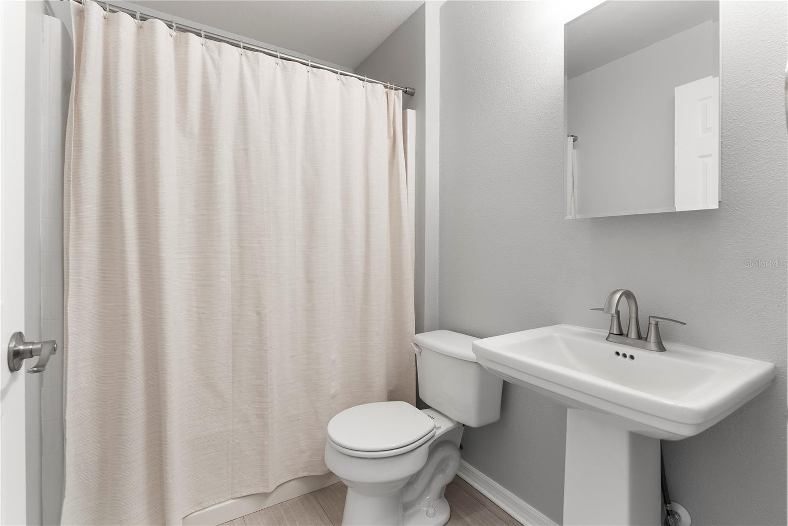 Image 18 of 24 For 177 Sawyerwood Place