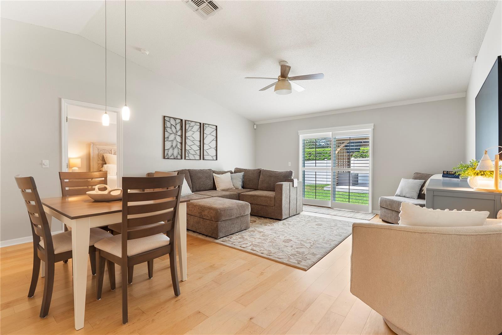 Image 4 of 24 For 177 Sawyerwood Place