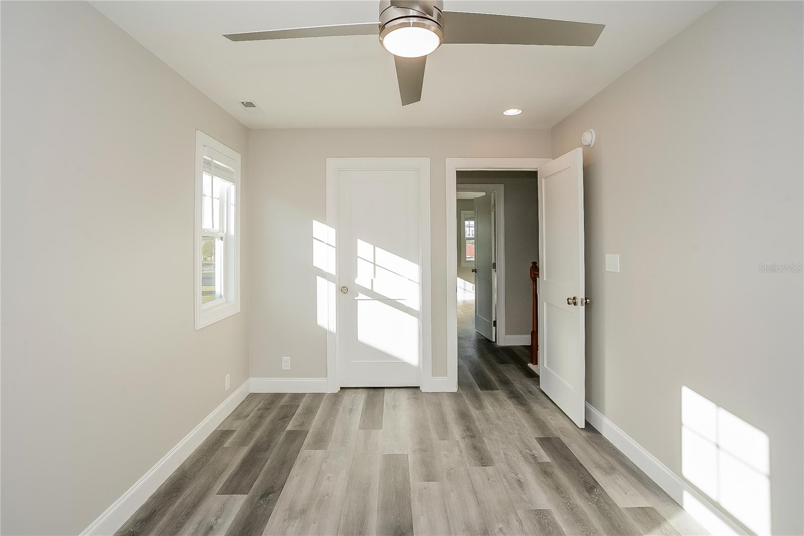 Image 12 of 17 For 3155 4th Avenue S