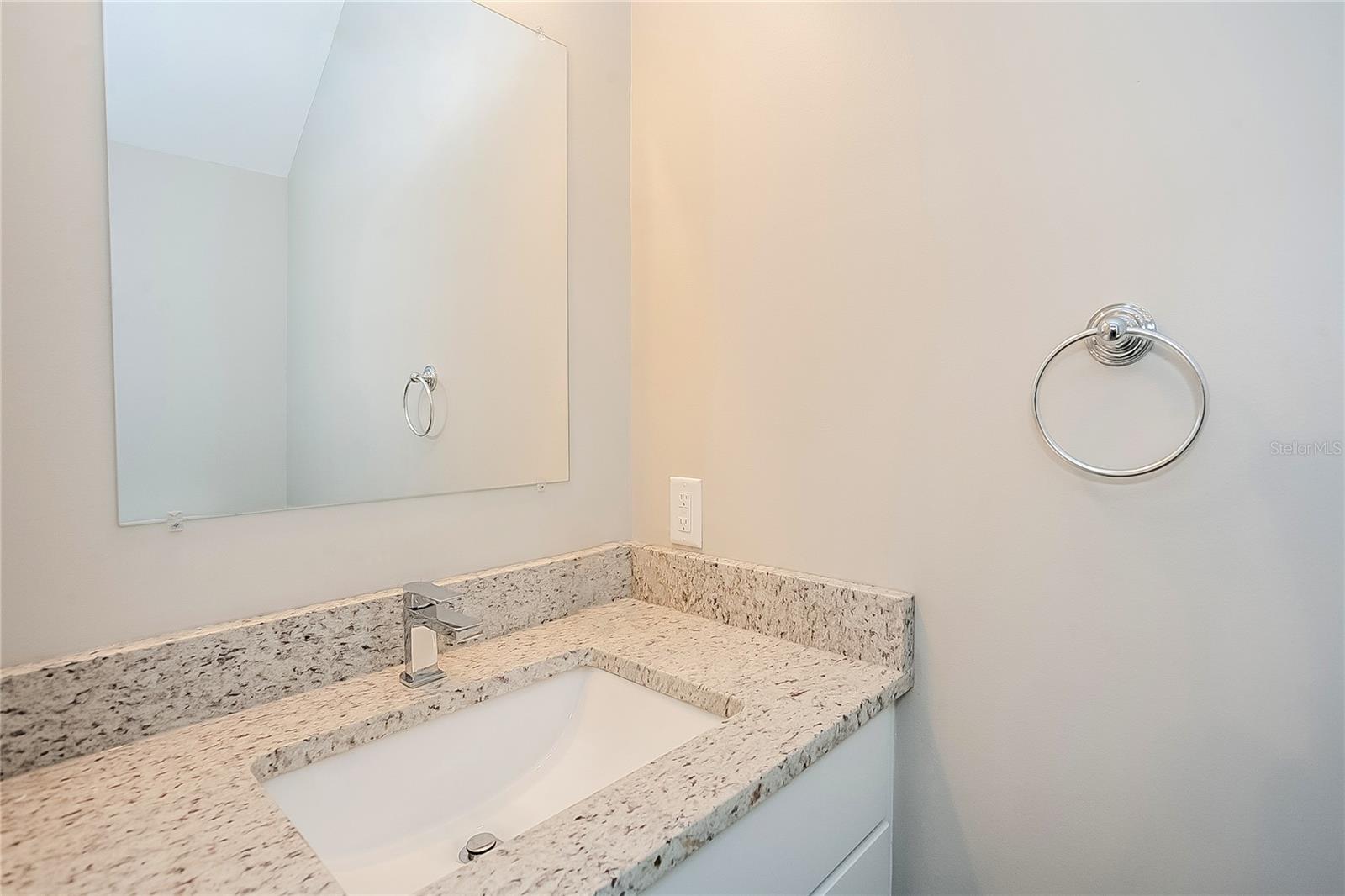 Image 14 of 17 For 3155 4th Avenue S