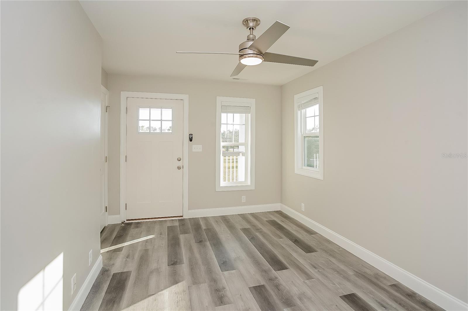 Image 4 of 17 For 3155 4th Avenue S