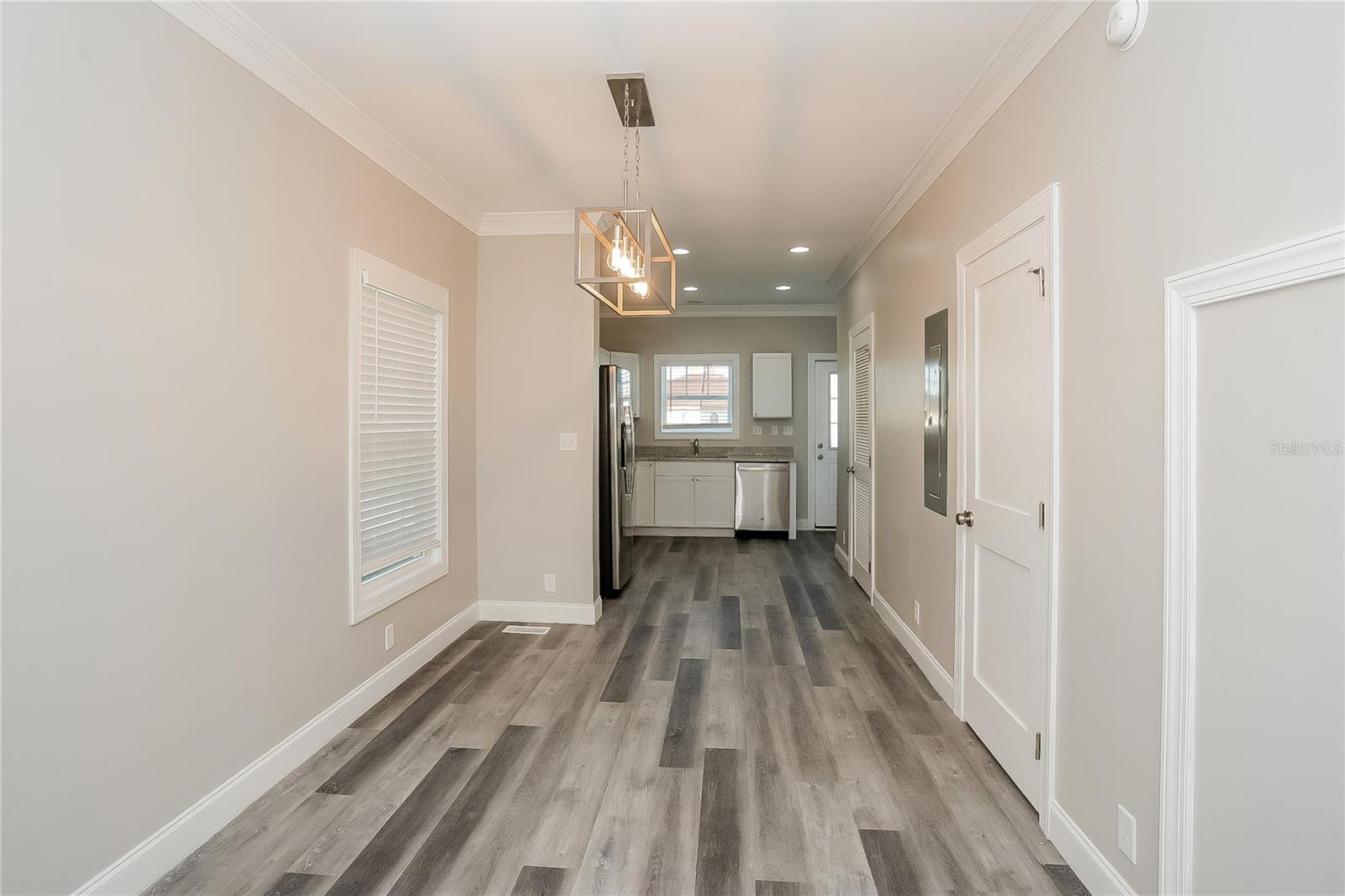 Image 5 of 17 For 3155 4th Avenue S