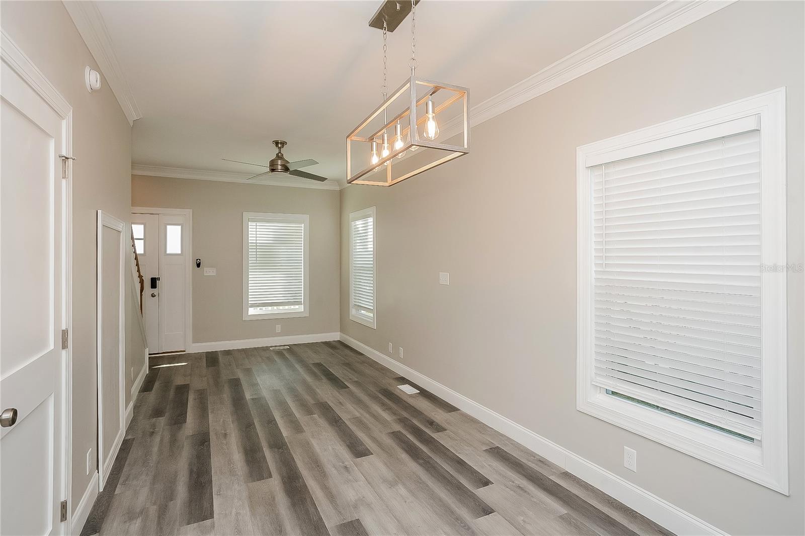 Image 6 of 17 For 3155 4th Avenue S