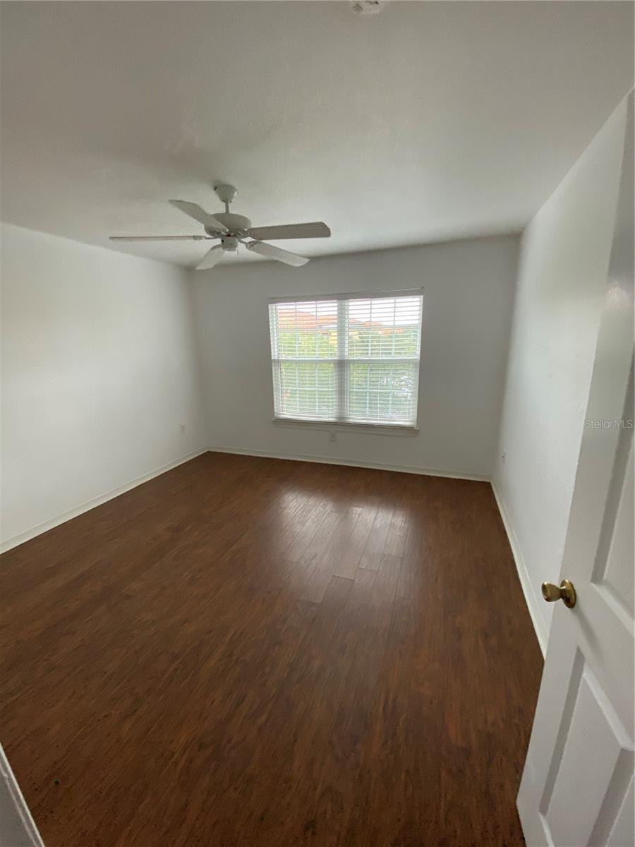 Image 5 of 7 For 5467 Vineland Road 6314