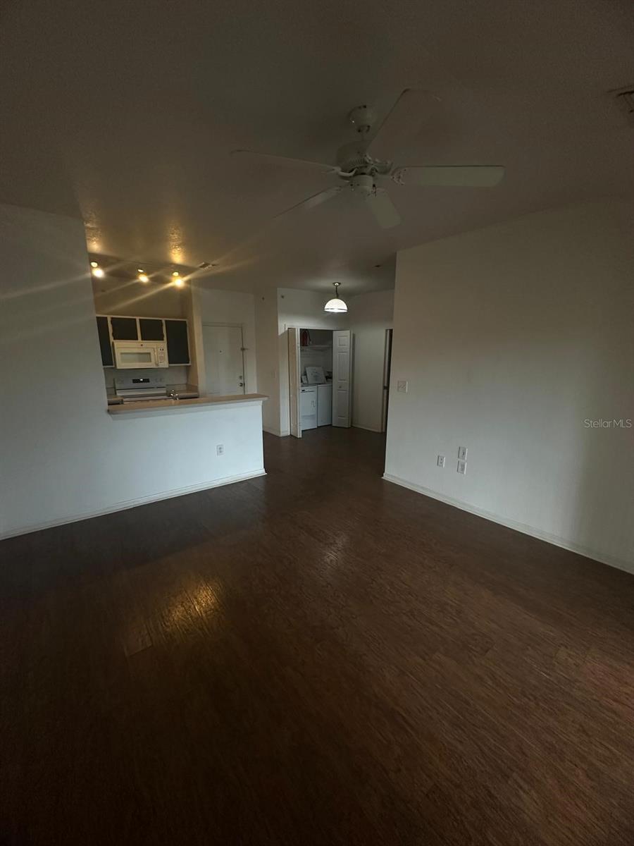 Image 7 of 7 For 5467 Vineland Road 6314