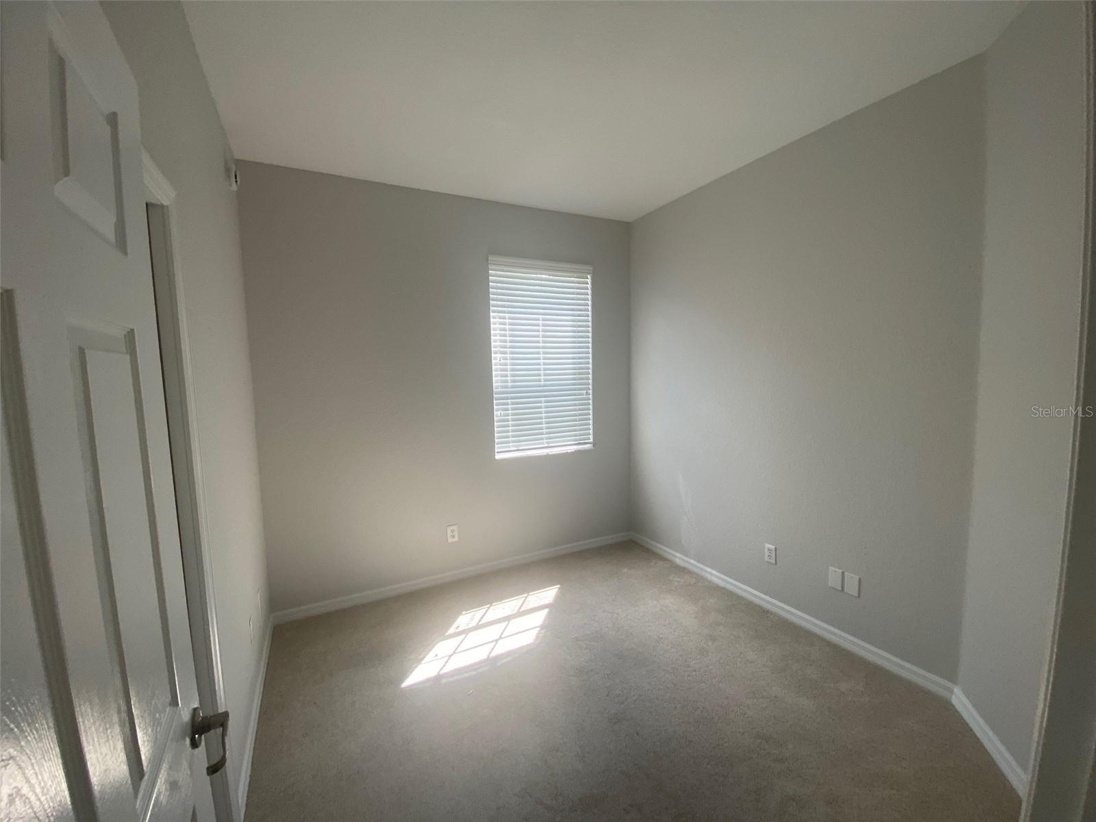 Image 14 of 20 For 6061 Kirkland Way 6061