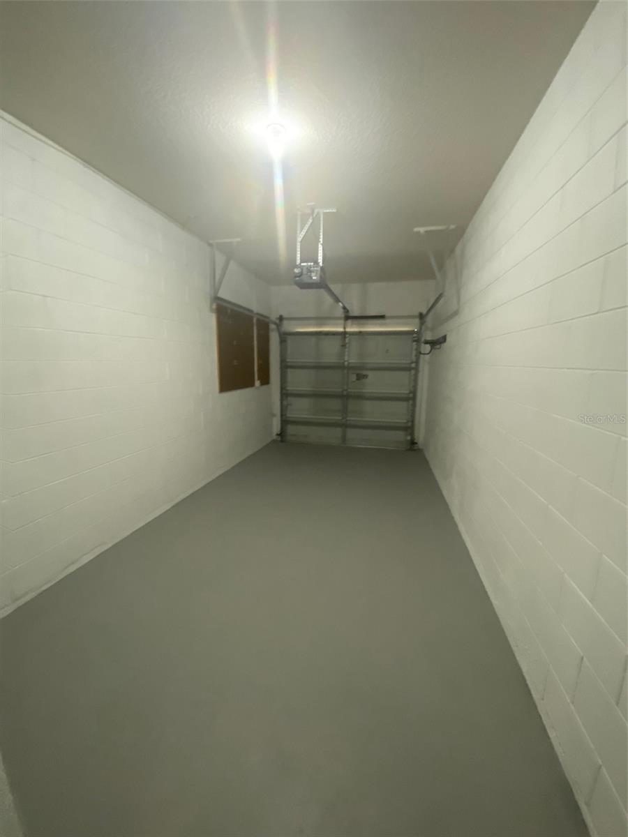 Image 18 of 20 For 6061 Kirkland Way 6061