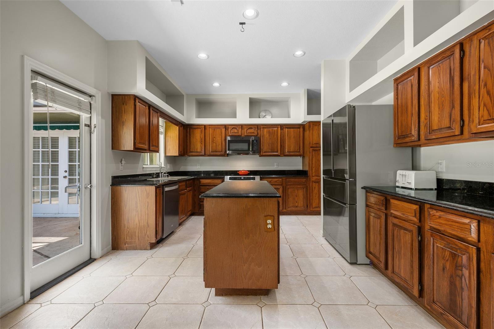 Image 13 of 39 For 7117 Wooded Village