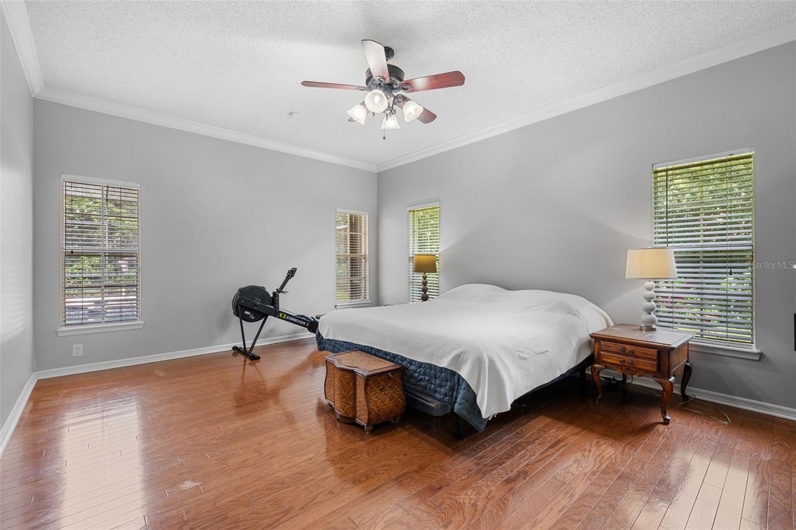 Image 18 of 39 For 7117 Wooded Village