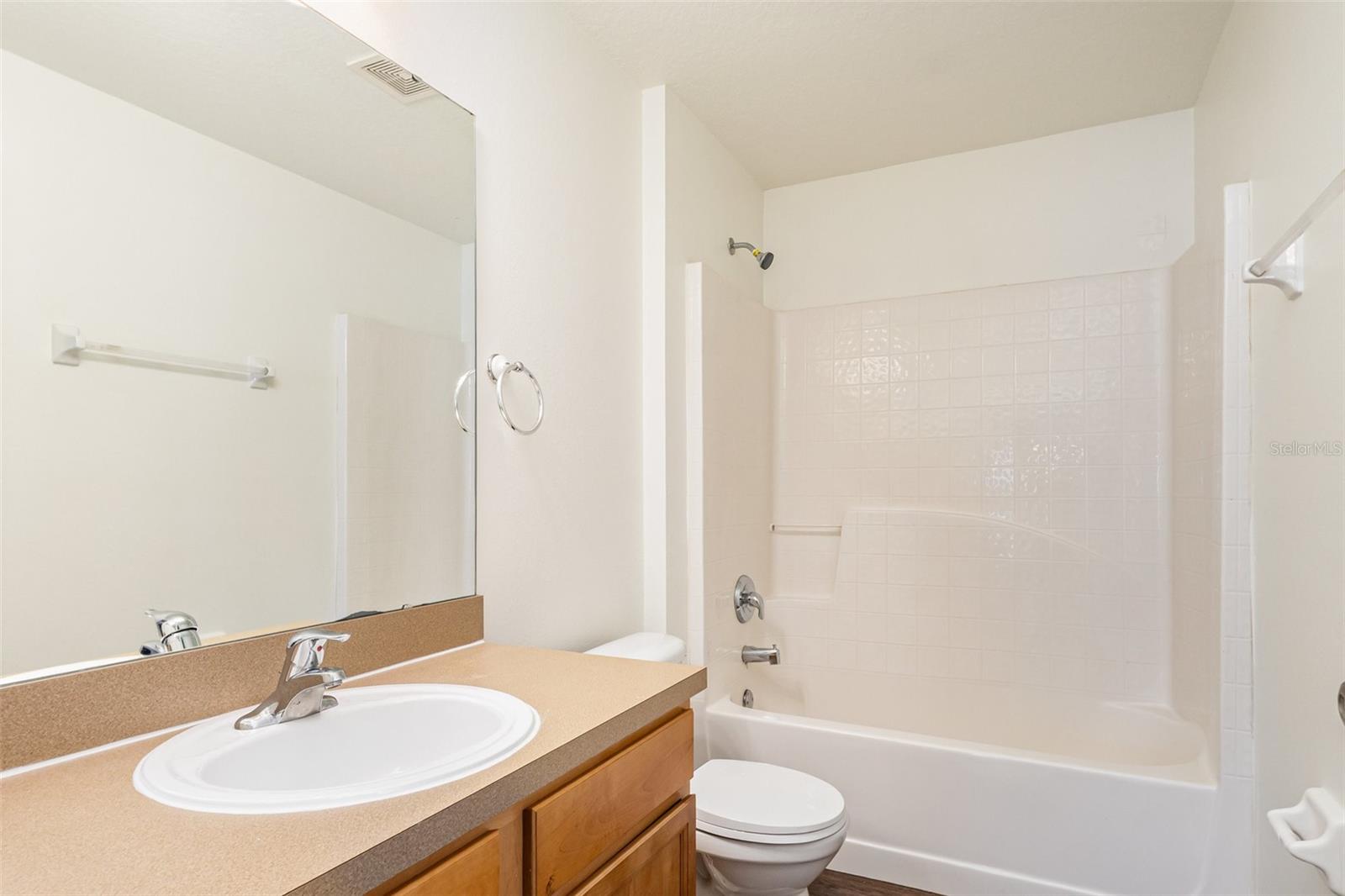 Image 13 of 15 For 4665 Doral Park Avenue