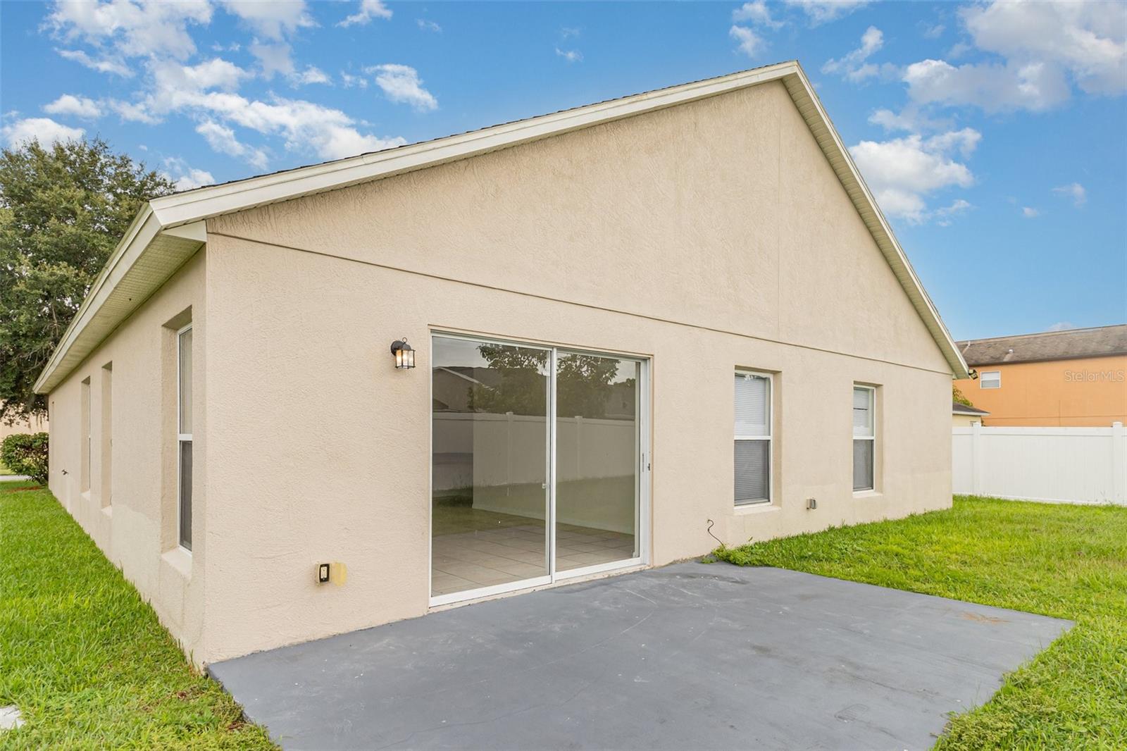 Image 14 of 15 For 4665 Doral Park Avenue