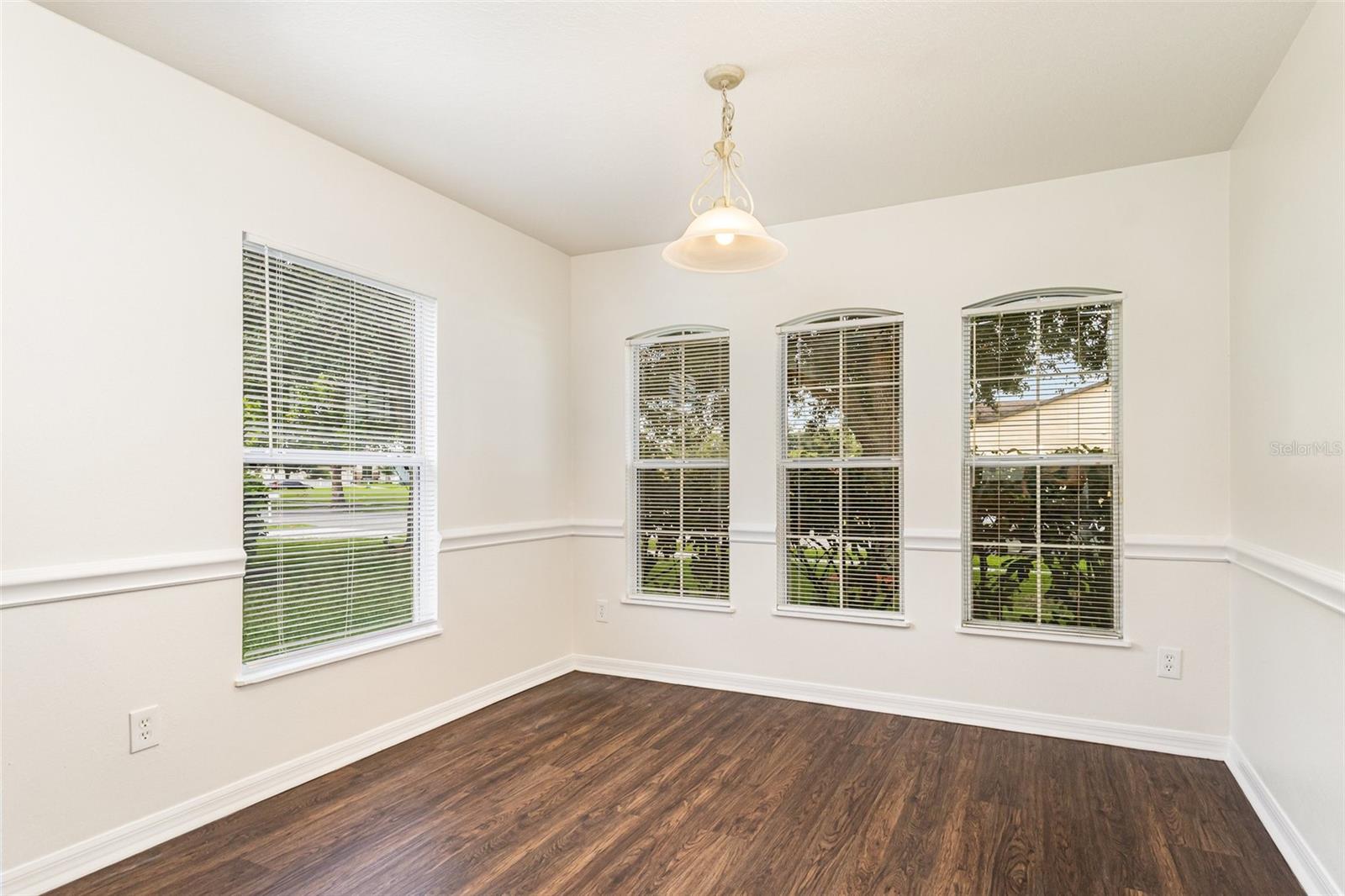 Image 4 of 15 For 4665 Doral Park Avenue