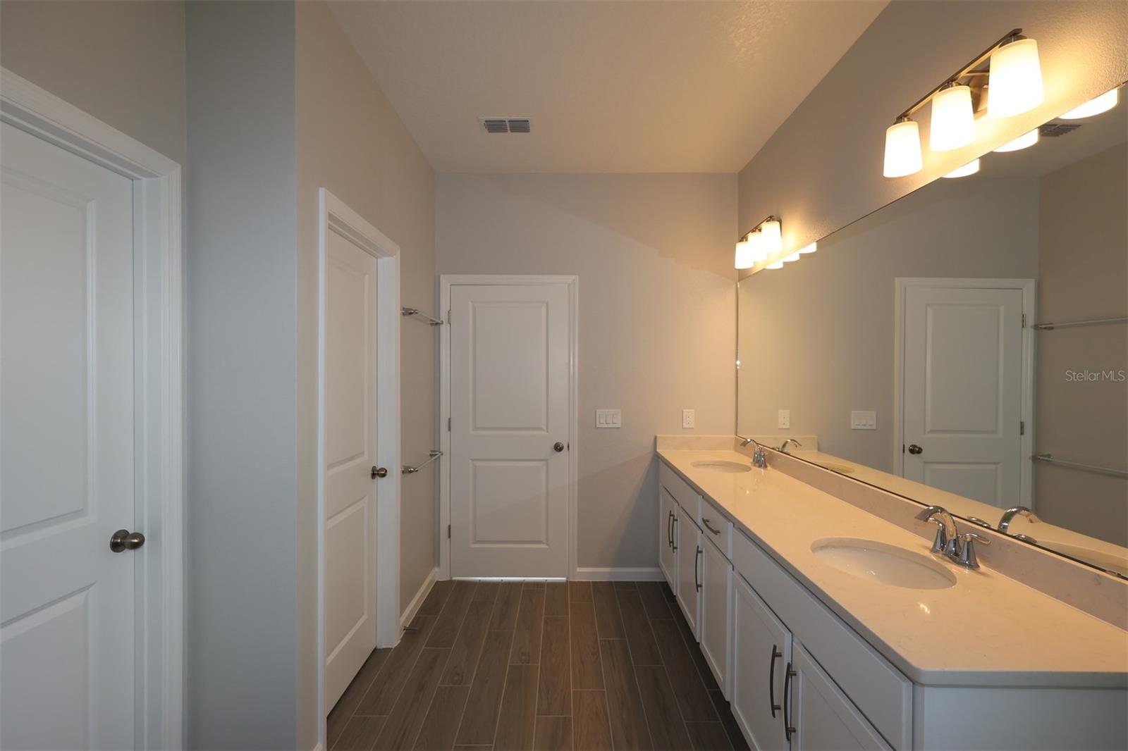 Image 42 of 56 For 6868 Yellow Warbler Bend